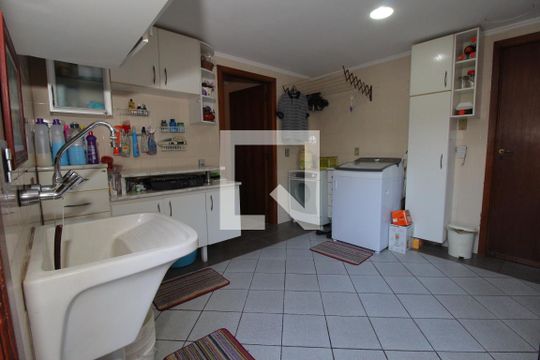 Área  de serviço  de apartamento à venda com 5 quartos, 523m² em Jardim Itu Sabará, Porto Alegre