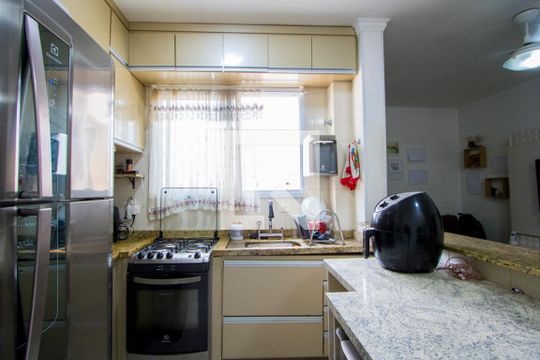 Cozinha de apartamento à venda com 2 quartos, 140m² em Paraíso, Santo André