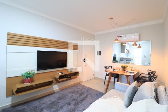 Apartamento para alugar com 2 quartos, 64m² em Santa Mônica, Uberlândia