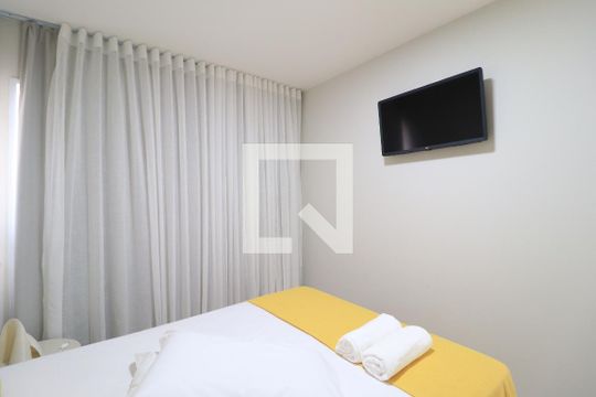 Suíte de apartamento para alugar com 2 quartos, 64m² em Santa Mônica, Uberlândia