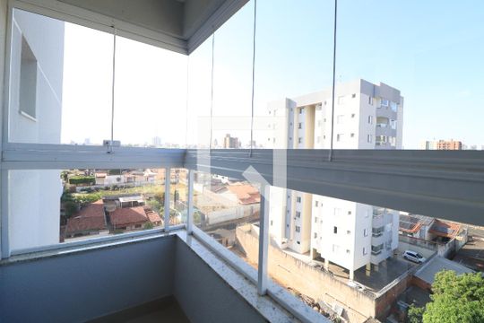 Varanda de apartamento para alugar com 2 quartos, 64m² em Santa Mônica, Uberlândia