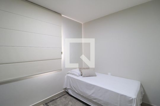 Quarto de apartamento para alugar com 2 quartos, 64m² em Santa Mônica, Uberlândia