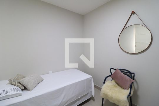 Quarto de apartamento para alugar com 2 quartos, 64m² em Santa Mônica, Uberlândia