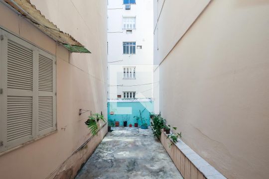 Vista da Sala de apartamento à venda com 1 quarto, 61m² em Tijuca, Rio de Janeiro