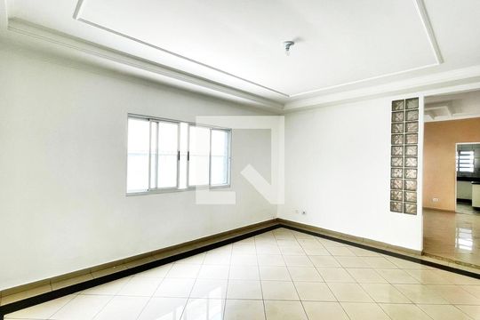 Sala de Estar de casa à venda com 5 quartos, 826m² em Vila Galvão, Guarulhos