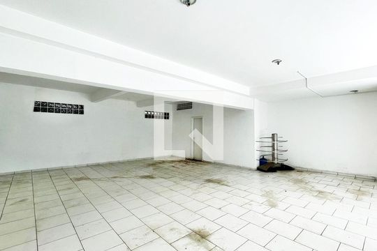 Garagem de casa à venda com 5 quartos, 826m² em Vila Galvão, Guarulhos