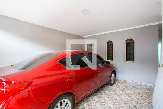 Garagem de casa para alugar com 3 quartos, 280m² em Parque Gerassi, Santo André