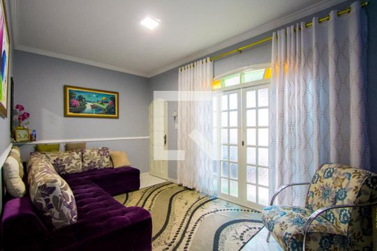 Sala 2 de casa para alugar com 3 quartos, 280m² em Parque Gerassi, Santo André