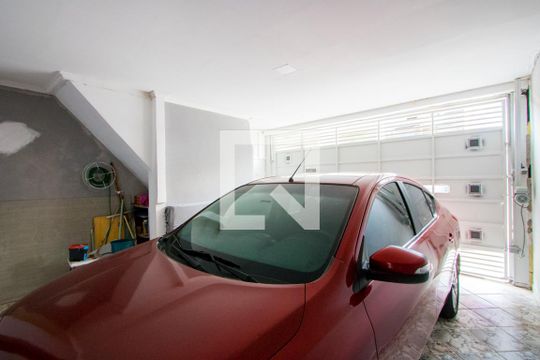 Garagem de casa para alugar com 3 quartos, 280m² em Parque Gerassi, Santo André
