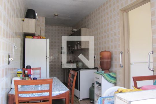 Cozinha casa 1 de casa à venda com 3 quartos, 200m² em Cangaiba, São Paulo