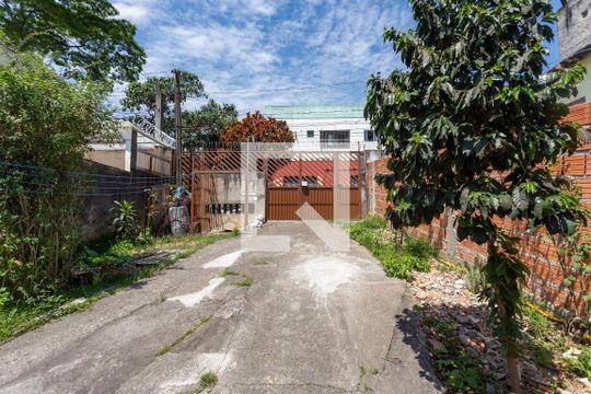 Quintal de casa à venda com 2 quartos, 85m² em Conceição, Diadema