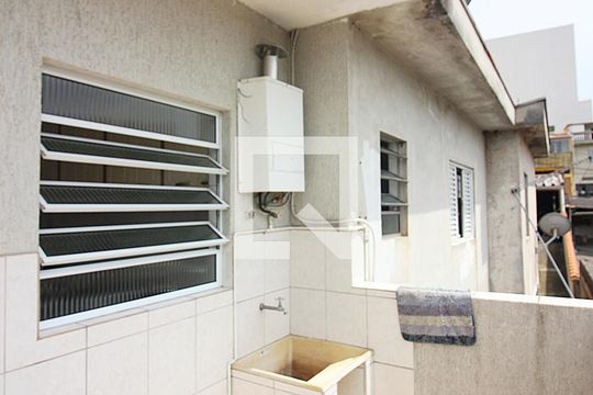 Área de Serviço de casa para alugar com 1 quarto, 33m² em Jardim Montreal, São Bernardo do Campo