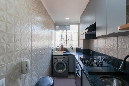 Área de Serviço de apartamento para alugar com 2 quartos, 48m² em Vila Cristalia, São Paulo