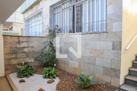 Garagem de casa à venda com 4 quartos, 219m² em Alto de Pinheiros, São Paulo