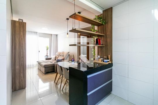 Cozinha de apartamento para alugar com 2 quartos, 68m² em Manacás, Belo Horizonte
