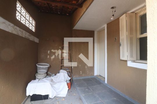 Quintal  de casa à venda com 3 quartos, 250m² em Água Fria, São Paulo