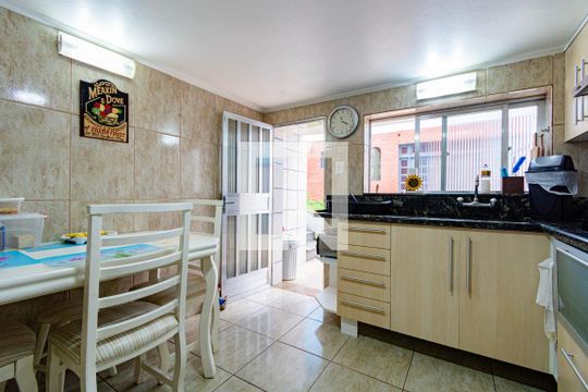 Cozinha de casa para alugar com 6 quartos, 340m² em Mal. Rondon, Canoas