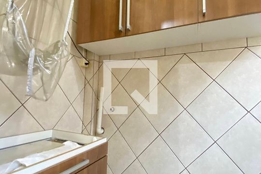 Cozinha e Área de Serviço de apartamento para alugar com 2 quartos, 43m² em Centro, São Leopoldo