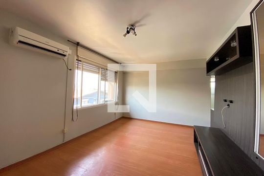 Sala de apartamento para alugar com 2 quartos, 43m² em Centro, São Leopoldo