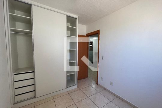 Quarto 1 de apartamento para alugar com 2 quartos, 65m² em Cabral, Contagem