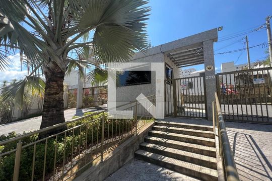 Fachada de apartamento para alugar com 2 quartos, 65m² em Cabral, Contagem