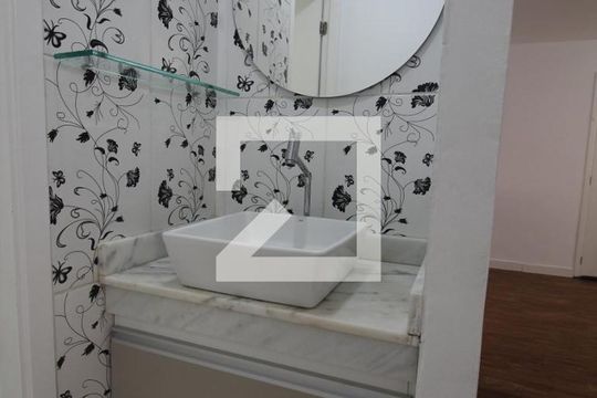 Banheiro de apartamento para alugar com 3 quartos, 79m² em Igara, Canoas