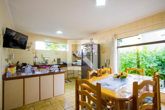 Cozinha de casa à venda com 3 quartos, 330m² em Jd Bela Vista, Santo André