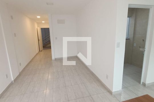 Sala de casa para alugar com 1 quarto, 90m² em Parque Pauliceia, Duque de Caxias