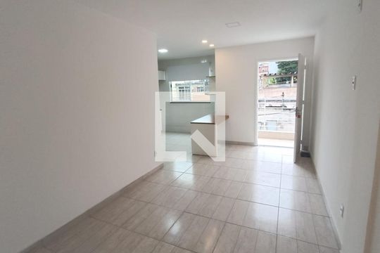 Casa para alugar com 1 quarto, 90m² em Parque Pauliceia, Duque de Caxias
