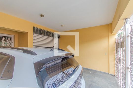 Garagem de casa à venda com 5 quartos, 340m² em Vila Monumento, São Paulo