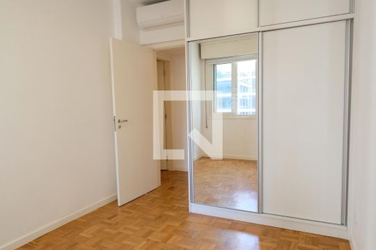Quarto 1 de apartamento à venda com 2 quartos, 80m² em Jardim Paulista, São Paulo