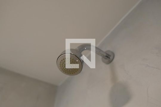 Chuveiro de apartamento à venda com 2 quartos, 80m² em Jardim Paulista, São Paulo