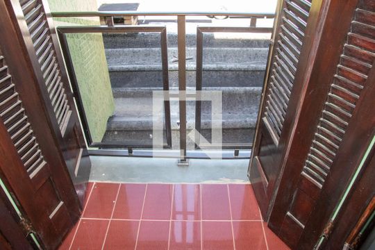 Varanda de casa à venda com 4 quartos, 300m² em Jardim Guapira, São Paulo