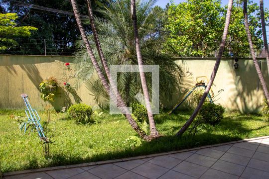 Jardim de casa à venda com 4 quartos, 300m² em Jardim Guapira, São Paulo