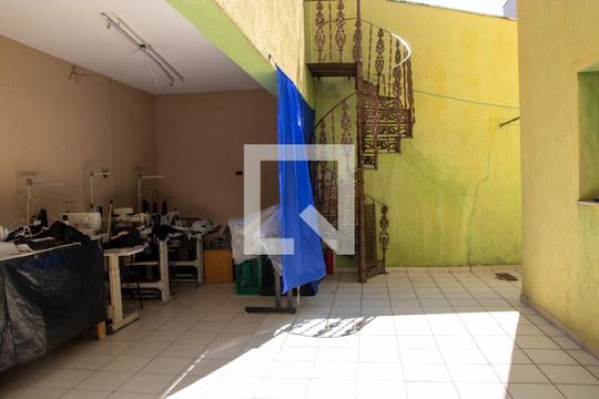 Área de Serviço de casa à venda com 4 quartos, 300m² em Jardim Guapira, São Paulo