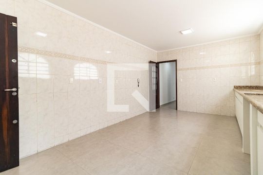 Cozinha de casa para alugar com 4 quartos, 185m² em Vila das Mercês, São Paulo