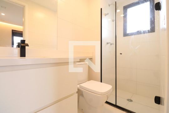 Banheiro da Suíte de apartamento para alugar com 2 quartos, 64m² em Vila Leopoldina, São Paulo