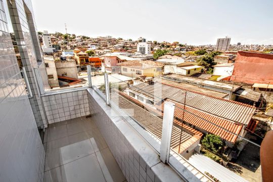 varanda de apartamento à venda com 3 quartos, 80m² em Riacho das Pedras, Contagem