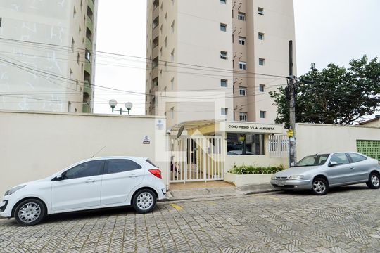 Fachada do Condomínio de apartamento para alugar com 2 quartos, 67m² em Vila Augusta, Guarulhos