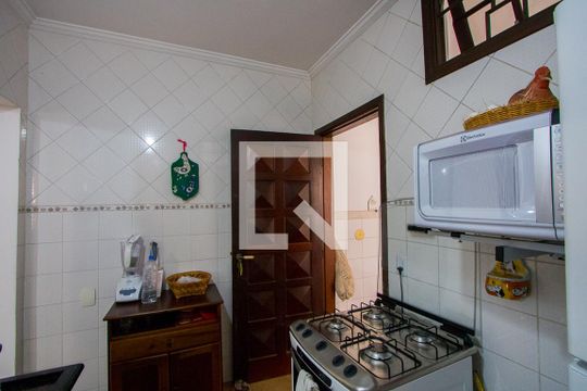 Cozinha de casa para alugar com 3 quartos, 157m² em Vila Bastos, Santo André