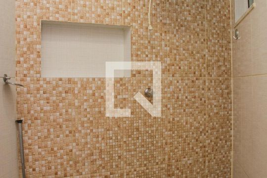 Banheiro Social de apartamento para alugar com 1 quarto, 70m² em Água Santa, Rio de Janeiro