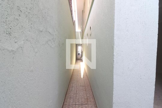 Quintal  de casa para alugar com 3 quartos, 150m² em Vila Vitorio Mazzei, São Paulo