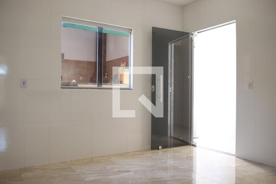 Cozinha de casa à venda com 6 quartos, 262m² em Qn 8d, Brasília