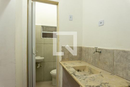 Cozinha de casa para alugar com 1 quarto, 25m² em Vila Lageado, São Paulo