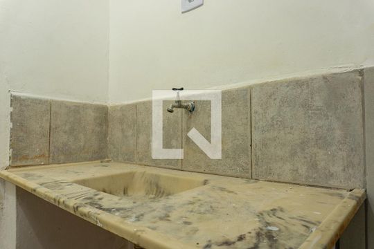 Cozinha de casa para alugar com 1 quarto, 25m² em Vila Lageado, São Paulo
