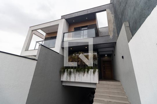 Fachada de casa à venda com 3 quartos, 200m² em São João Climaco, São Paulo