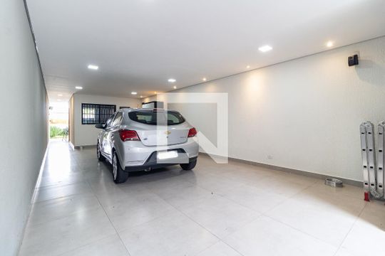 Garagem de casa à venda com 3 quartos, 200m² em São João Climaco, São Paulo