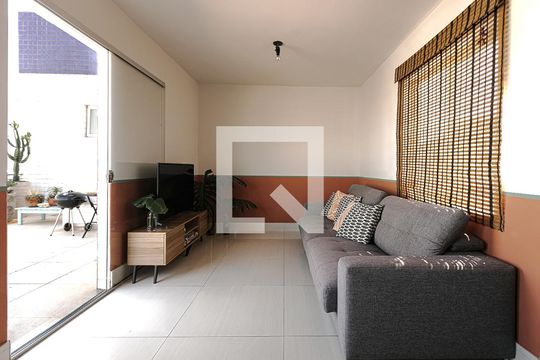 Sala 2 de apartamento à venda com 4 quartos, 230m² em Carlos Prates, Belo Horizonte
