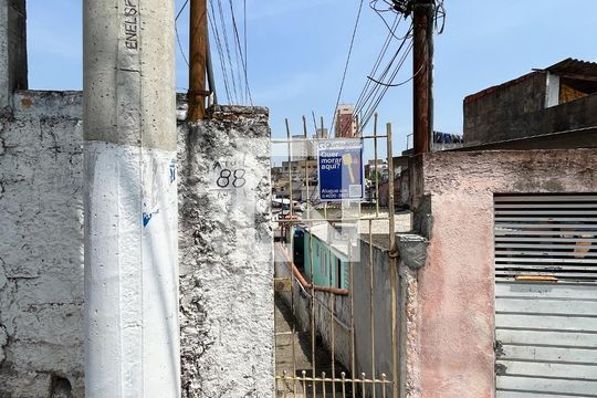 Fachada de casa à venda com 5 quartos, 175m² em Vila do Encontro, São Paulo