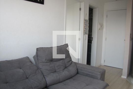 Sala de apartamento para alugar com 2 quartos, 33m² em Vila Pierina, São Paulo